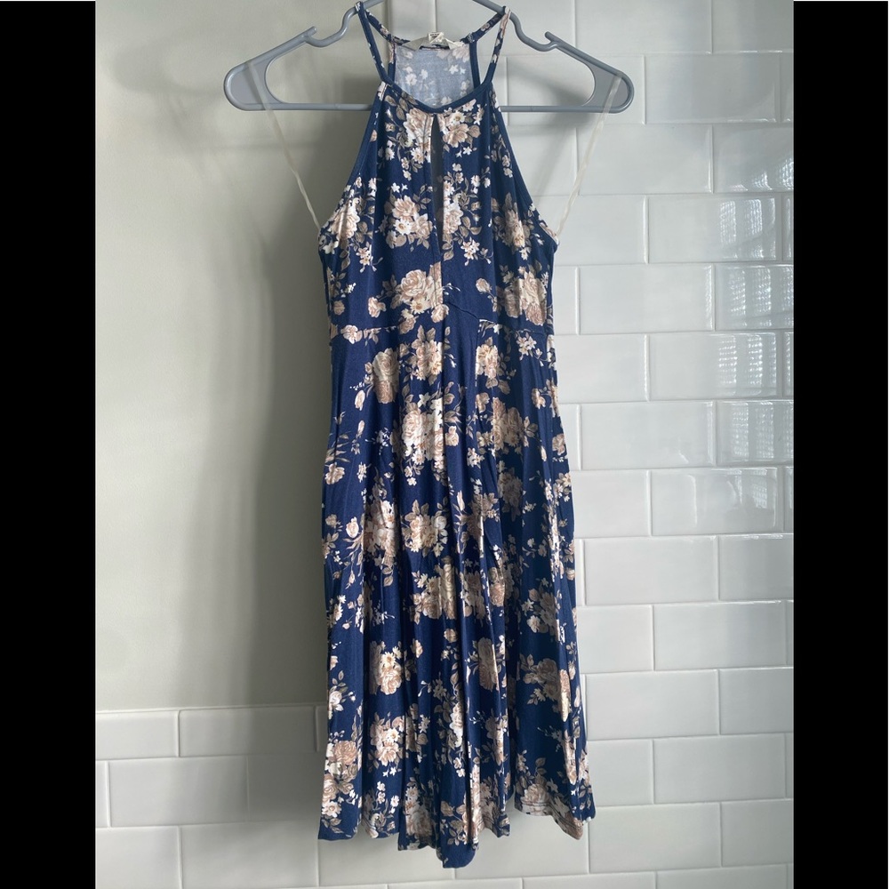 American Eagle Soft & Sexy Floral Dress, Size XXS.  Used- in great condition
